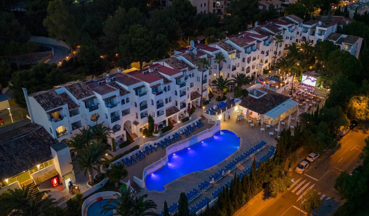 Aparthotel Holiday Center Santa Ponsa Exterior foto