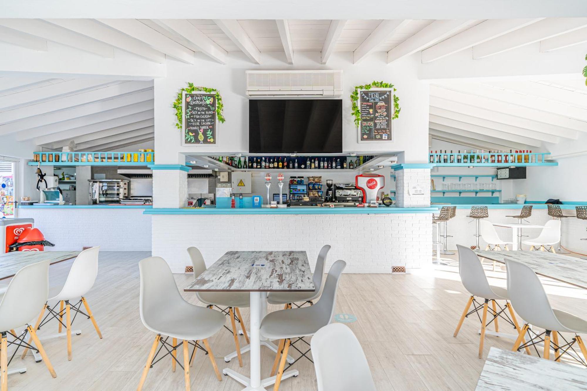 Aparthotel Holiday Center Santa Ponsa Exterior foto