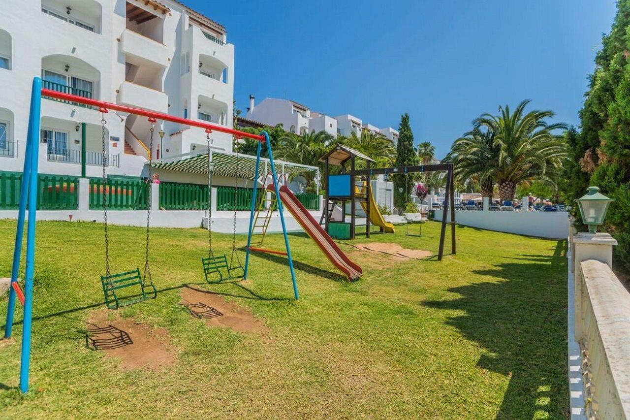Aparthotel Holiday Center Santa Ponsa Exterior foto